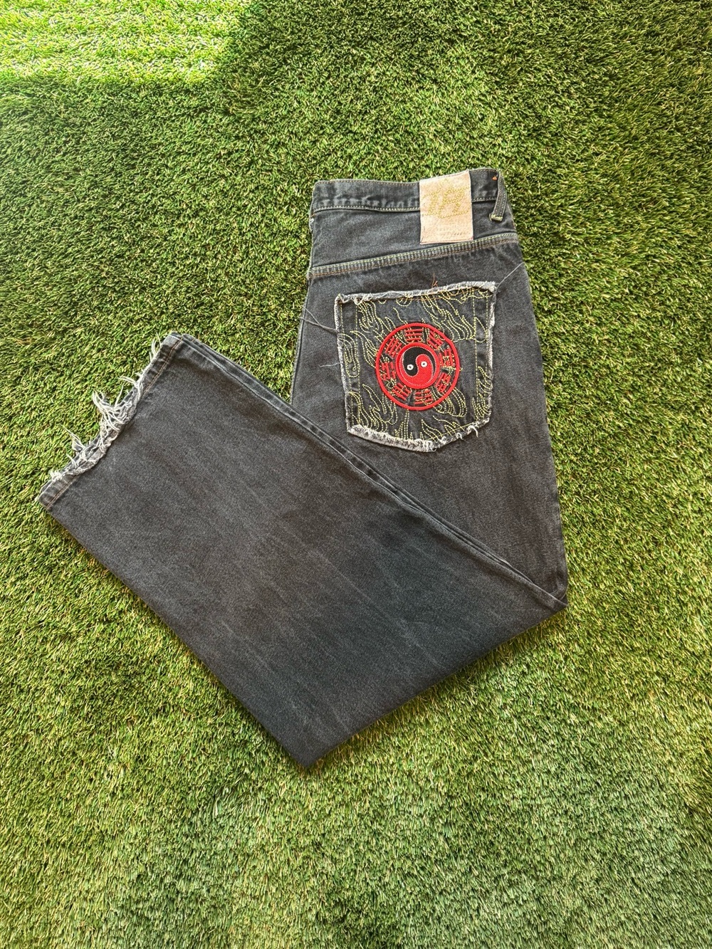 Vintage y2k baggy pants with embroidered pockets